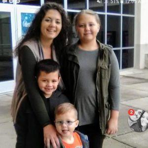 Meet your Posher, Caseym